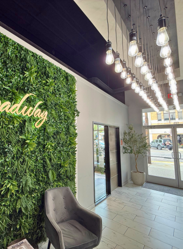 Royal Oak Salon Suites (3)